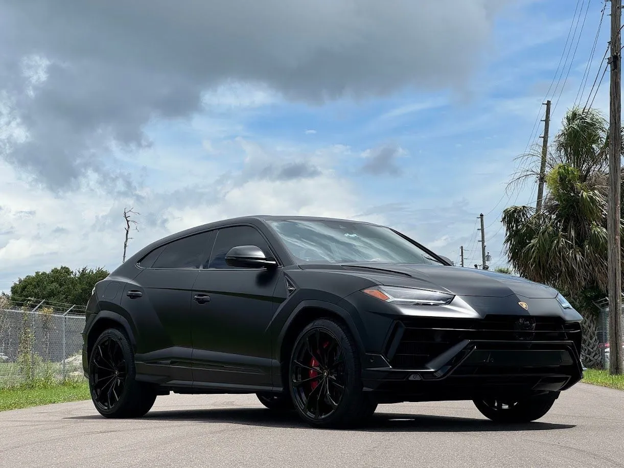 2023 Lamborghini Urus S